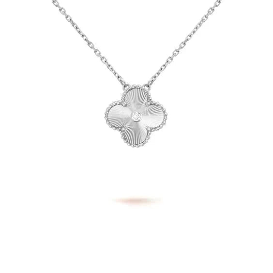 [LUCKY LOVE]CLOVER  15MM DIAMOND LASER NECKLACE SILVER
