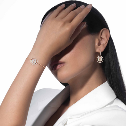 [LUCKY LOVE]LUCKY MOVE WHITE MOTHER OF PEARL PINK GOLD DIAMOND BRACELET