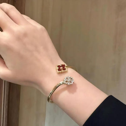 [LUCKY LOVE]OPERA TULLE  GOLD BRACELET WITH ENAMEL BACKGROUND