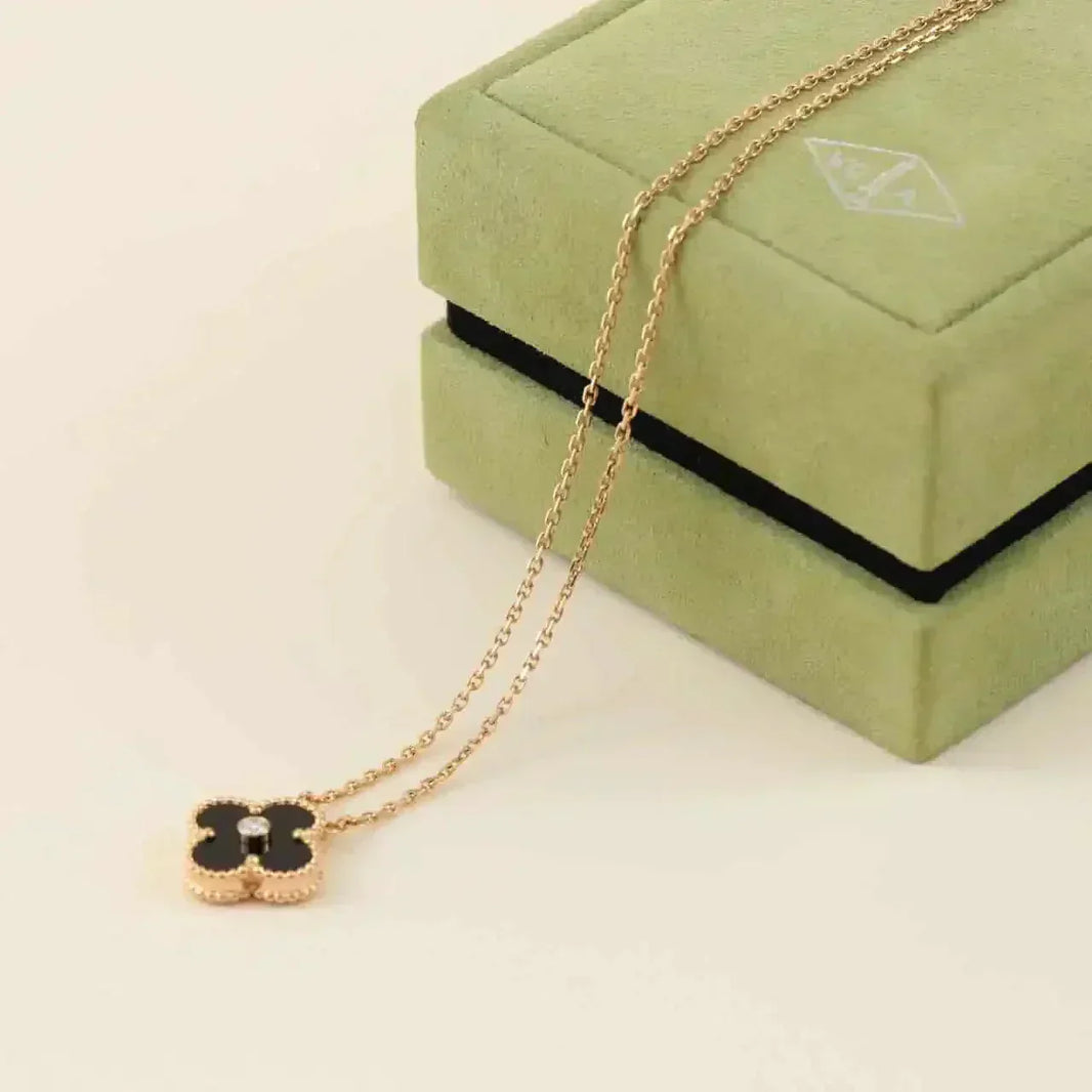 [LUCKY LOVE]CLOVER 15MM DIAMOND ONYX NECKLACE