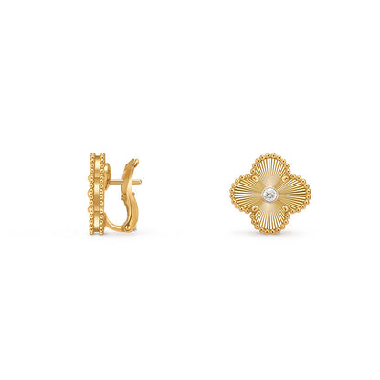[LUCKY LOVE]CLOVER 15MM MOP DIAMOND EARRINGS COLLECTION