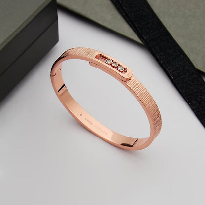 [LUCKY LOVE]Move Noa Ciselé bangle