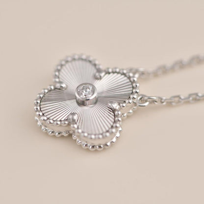 [LUCKY LOVE]CLOVER  15MM DIAMOND LASER NECKLACE SILVER