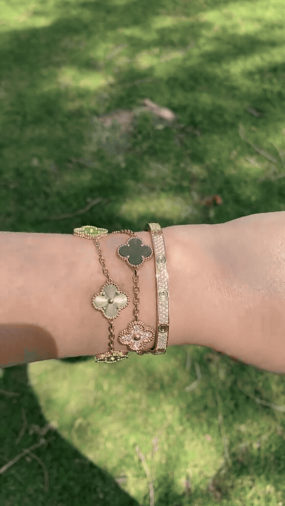 [LoveLucky]Clover Laser  Pulsar Stone 5-Motif & LOVE Diamond-Paved Bracelet Stack Set