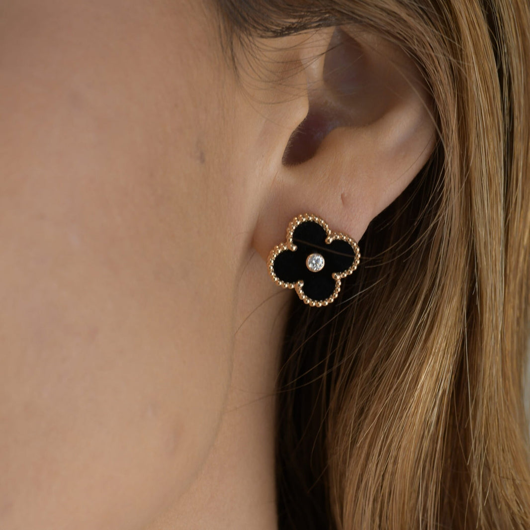 [LUCKY LOVE]CLOVER MEDIUM 1 MOTIFS ONYX DIAMOND EARRINGS