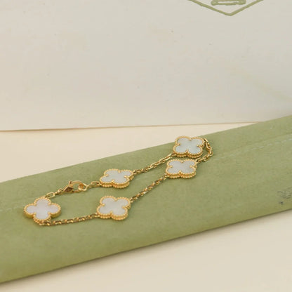 [LUCKY LOVE]CLOVER WHITE PEARL MOP 5 MOTIF BRACELET COLLECTION