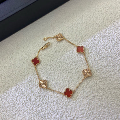 [LUCKY LOVE]CLOVER 6 MOTIF RED AGATE LASER BRACELET