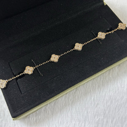 [LUCKY LOVE]CLOVER 6 MOTIF DIAMOND BRACELET