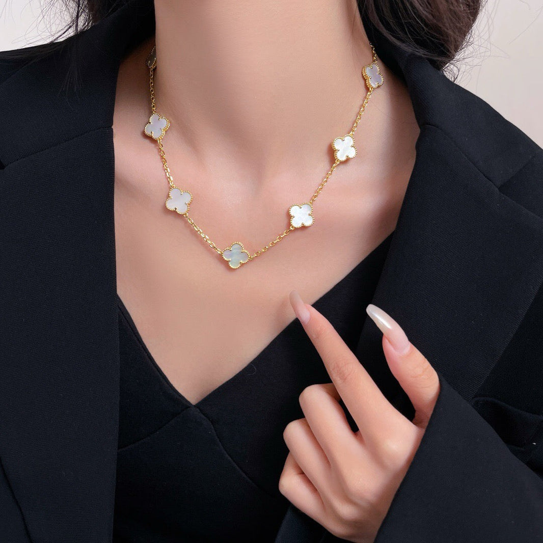 [LUCKY LOVE]CLOVER 10 MOTIFS WHITE MOTHER OF PEARL NECKLACE