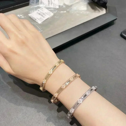 [LUCKY LOVE]CLOVER BRACELET 4MM DIAMONDS