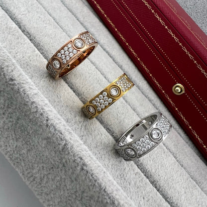 [LUCKY LOVE]LOVE 5.5MM FULL-PAVE 6-DIAMOND RING