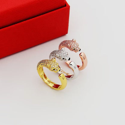 [LUCKY LOVE]PANTHERE HALF DIAMOND SMALL RING