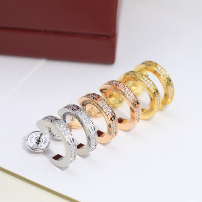 [LUCKY LOVE]LOVE 5.5MM DIAMOND PAVED EARRINGS