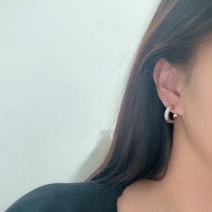 [LUCKY LOVE]LOVE 5.5MM DIAMOND PAVED EARRINGS
