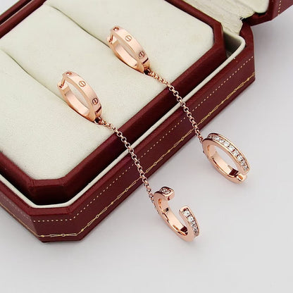 [LUCKY LOVE]LOVE 3.0MM HALF DIAMOND EARRINGS