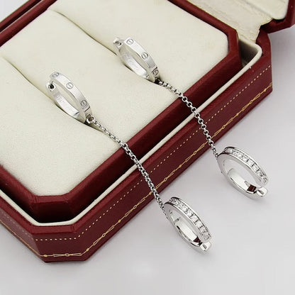 [LUCKY LOVE]LOVE 3.0MM HALF DIAMOND EARRINGS