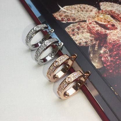 [LUCKY LOVE]LOVE 5.5MM DIAMOND PAVED EARRINGS