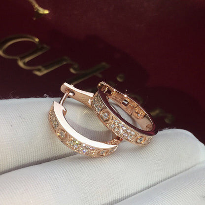 [LUCKY LOVE]LOVE 5.5MM DIAMOND PAVED EARRINGS