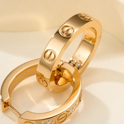 [LUCKY LOVE]LOVE 3.3MM DANGLE HALF DIAMOND EARRINGS