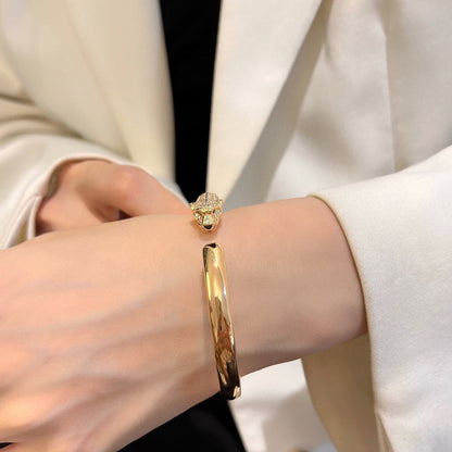 [LUCKY LOVE]PANTHERE HALF DIAMOND OPEN BRACELET