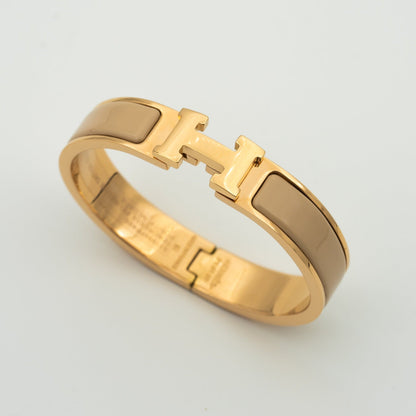 [LUCKY LOVE]H GREY BRACELET