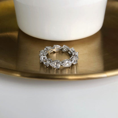[LUCKY LOVE]Exquisite Pear Cut Tennis Ring