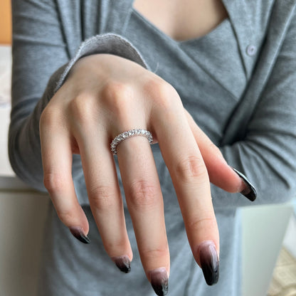 [LUCKY LOVE]Sparkling Round Cut Tennis Ring