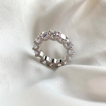 [LUCKY LOVE]Gorgeous Round Cut Tennis Ring
