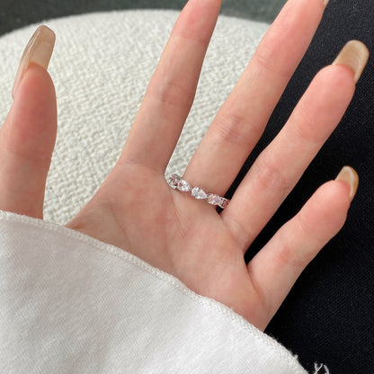 [LUCKY LOVE]Exquisite Pear Cut Tennis Ring