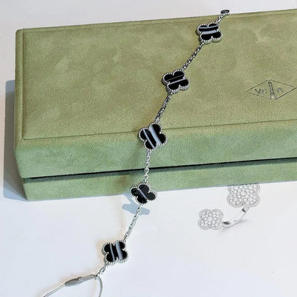 [Lucky Love] Clover 5-Motif & LOVE Unlimited Bracelet Set