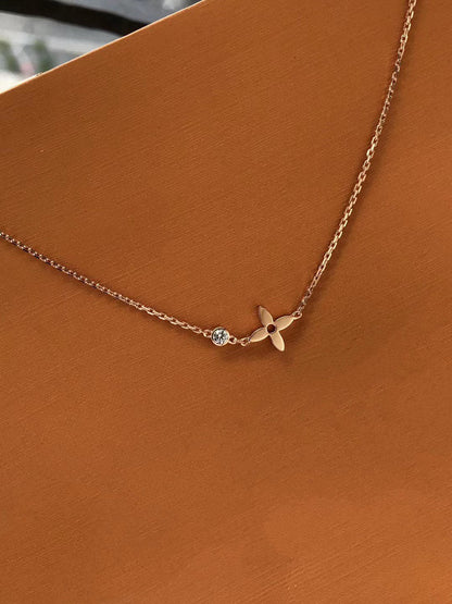 [LUCKY LOVE]BLOSSOM PENDANT PINK GOLD AND DIAMOND