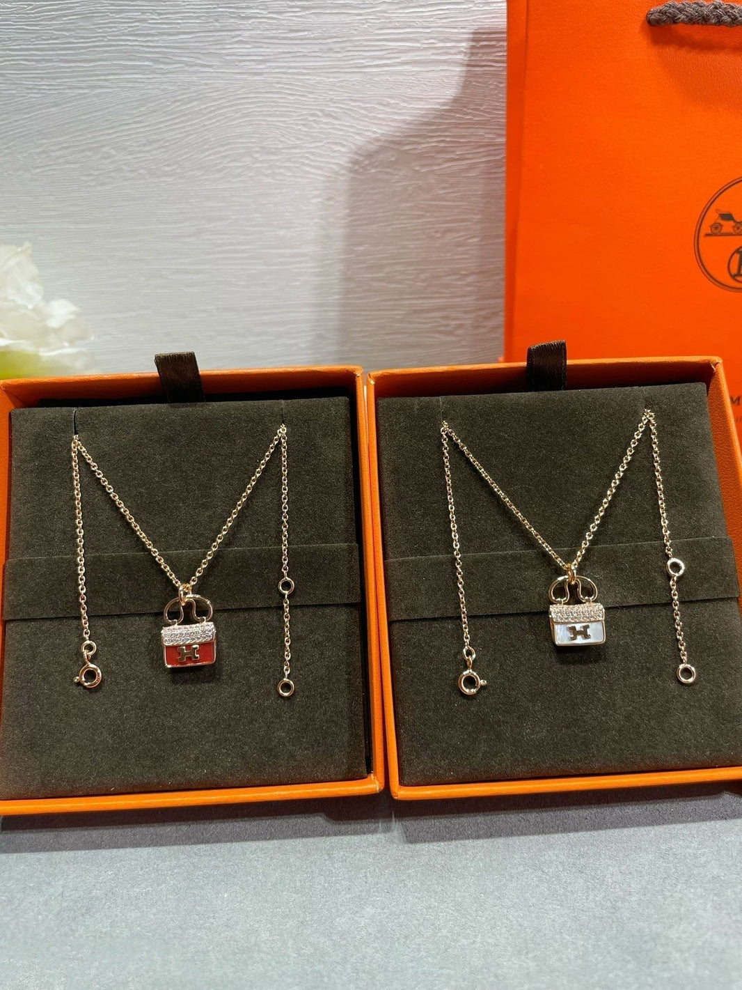 [LUCKY LOVE]H CIRCE MOISSANITE PENDANT NECKLACE GOLD