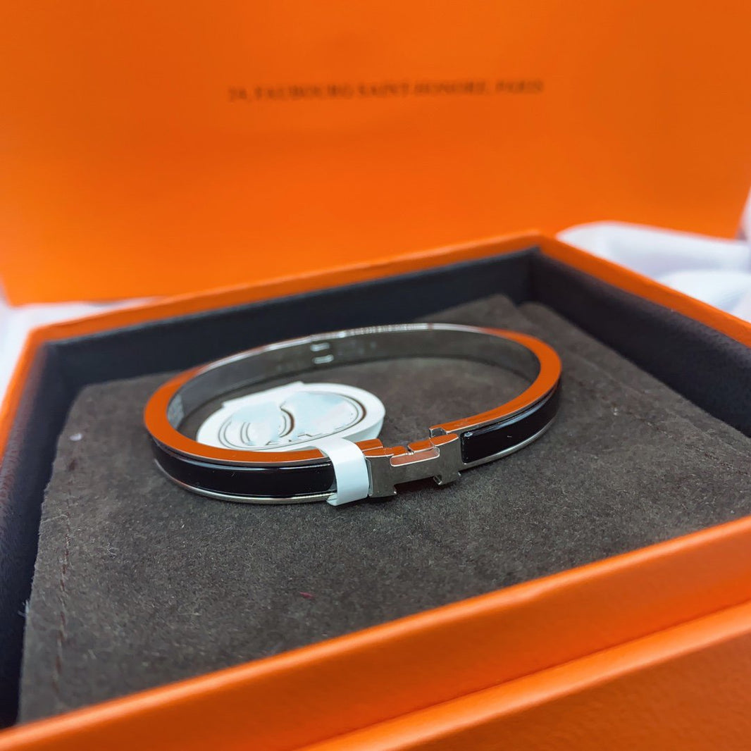 [LUCKY LOVE]CLASSIC HM CLIC BLACK 8MM ENAMEL BRACELET