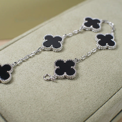 [LUCKY LOVE] CLOVER 5 MOTIF ONYXS BRACELET COLLECTION