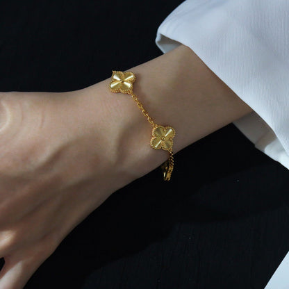 [LUCKY LOVE] CLOVER 5 MOTIF LASER BRACELET COLLECTION