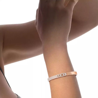[LUCKY LOVE]Move Noa Ciselé half pavé bangle