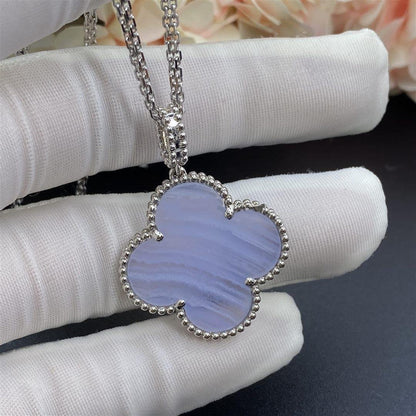 [LUCKY LOVE]CLOVER SILVER CHALCEDONY BIG CLOVER NECKLACE