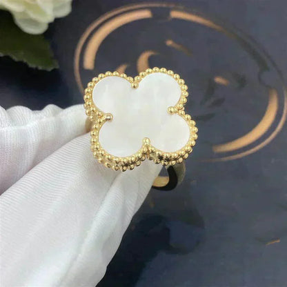 [LUCKY LOVE]CLOVER WHITE MOP RING
