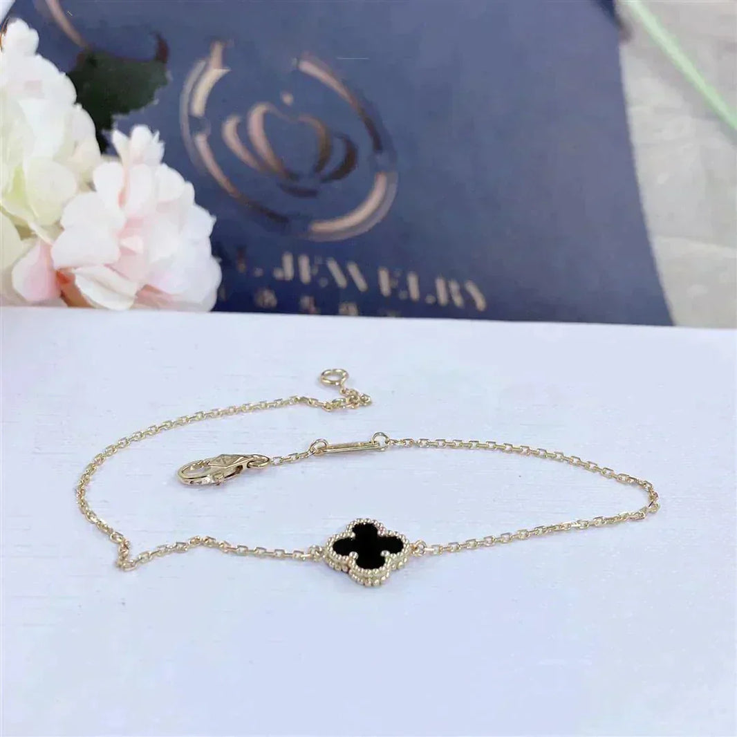 [LUCKY LOVE]CLOVER ONYX SINGLE FLOWER BRACELET