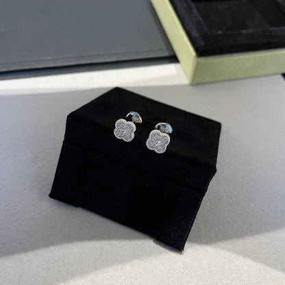 [LUCKY LOVE]CLOVER MINI DIAMOND STUD EARRINGS