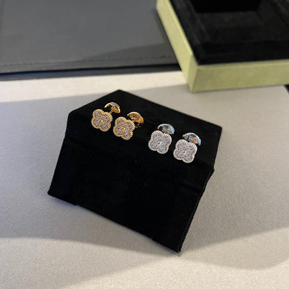 [LUCKY LOVE]CLOVER MINI DIAMOND STUD EARRINGS